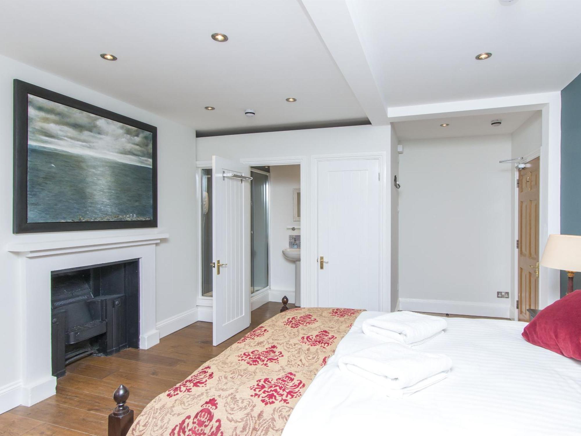 بريستول 3 Berkeley Square Guesthouse الغرفة الصورة